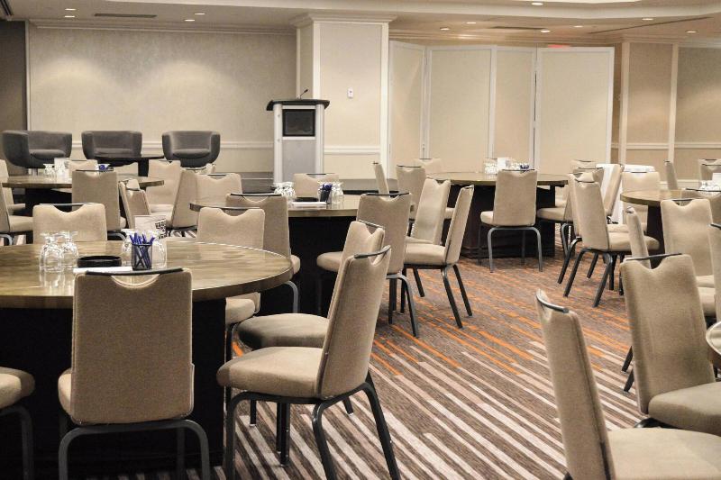 Delta Hotels By Marriott Montreal