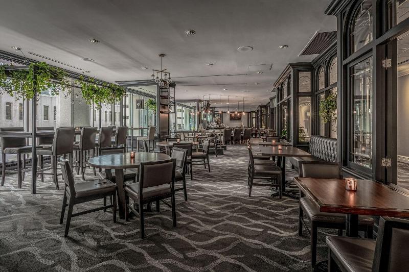 Delta Hotels By Marriott Montreal