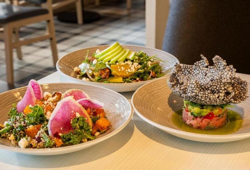 Delta Hotels By Marriott Ottawa City Centre