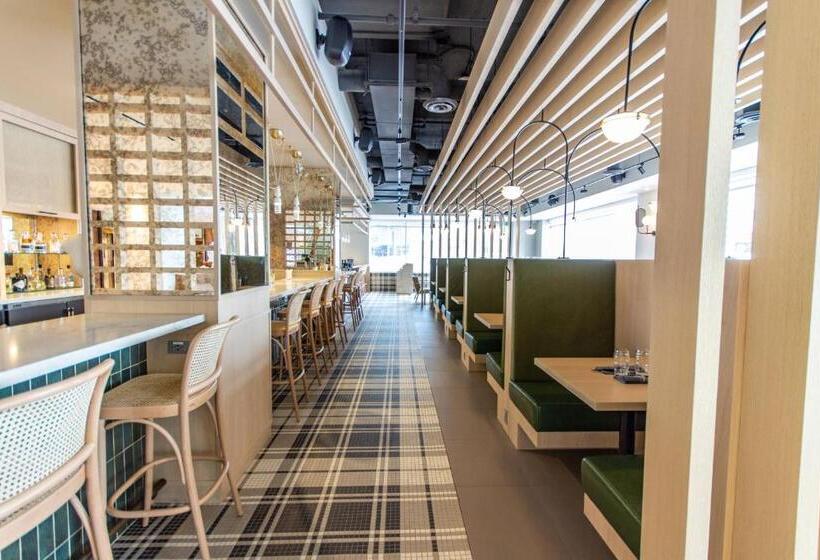 Delta Hotels By Marriott Ottawa City Centre