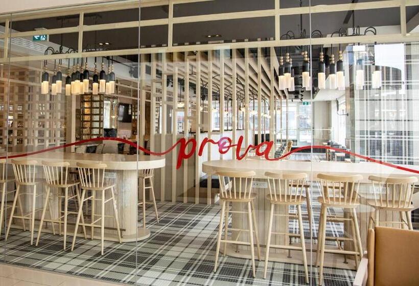 Delta Hotels By Marriott Ottawa City Centre