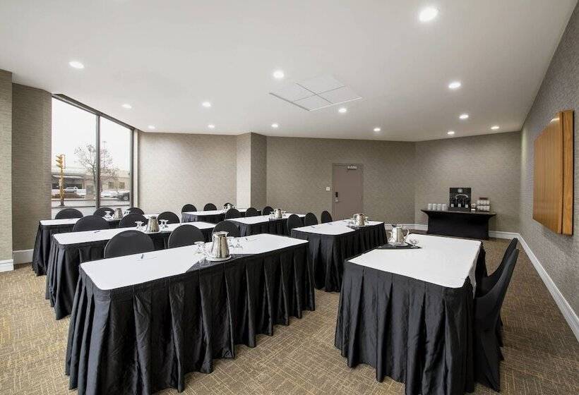 Delta Hotels By Marriott Regina