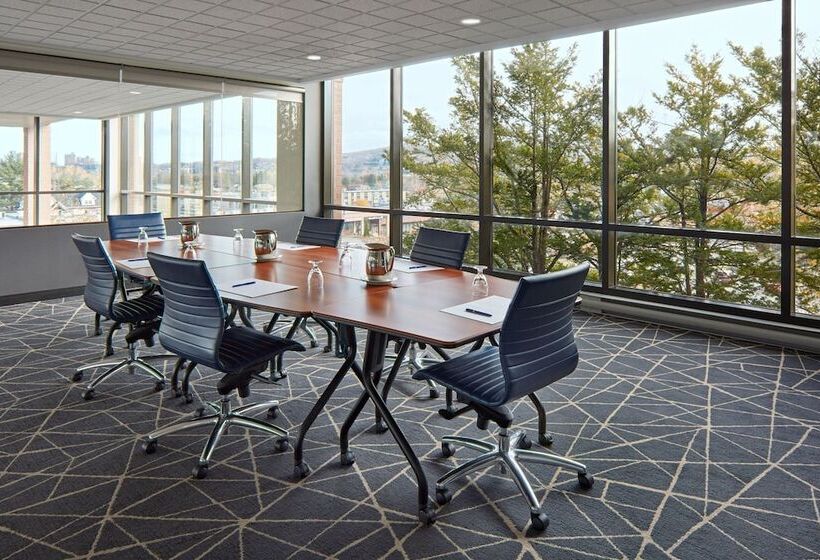 Delta Hotels By Marriott Sherbrooke Conference Centre