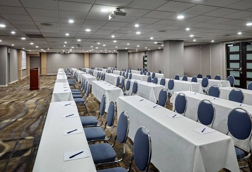 Delta Hotels By Marriott Toronto Mississauga