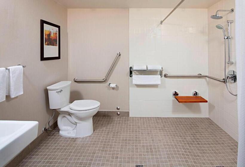 Delta Hotels By Marriott Winnipeg