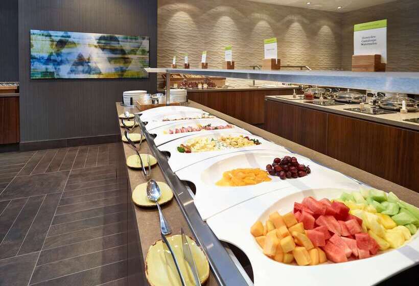 Doubletree By Hilton Hotel & Conference Centre Regina