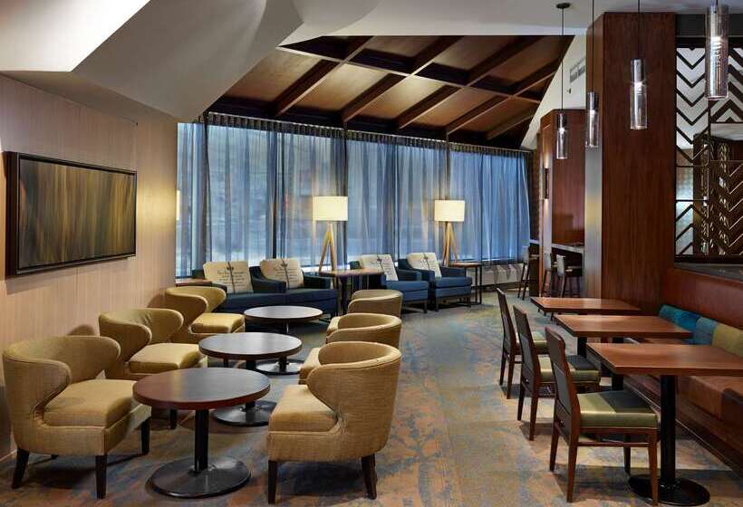 Doubletree By Hilton Hotel & Conference Centre Regina