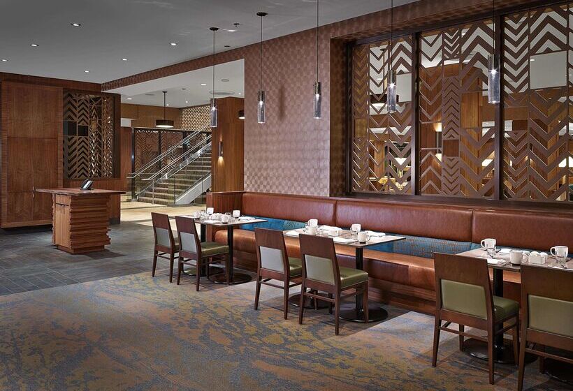 Doubletree By Hilton Hotel & Conference Centre Regina