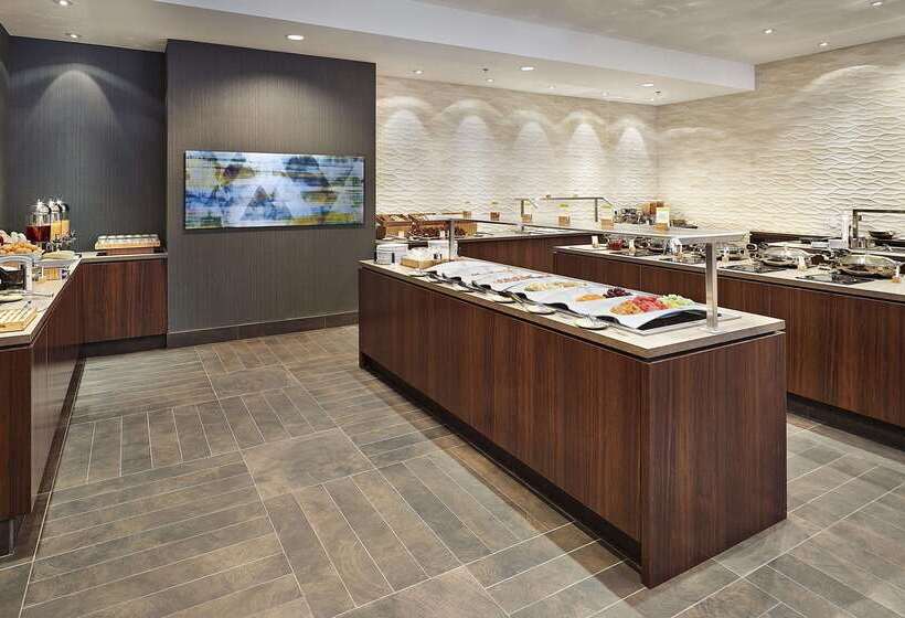 Doubletree By Hilton Hotel & Conference Centre Regina