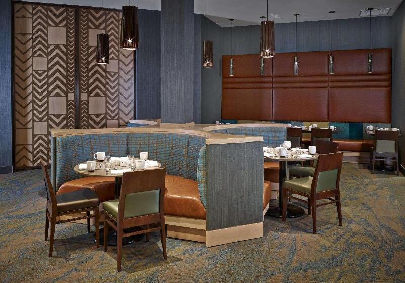 Doubletree By Hilton Hotel & Conference Centre Regina