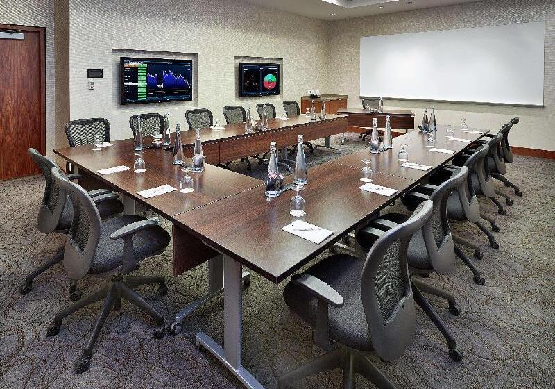 Doubletree By Hilton Hotel & Conference Centre Regina