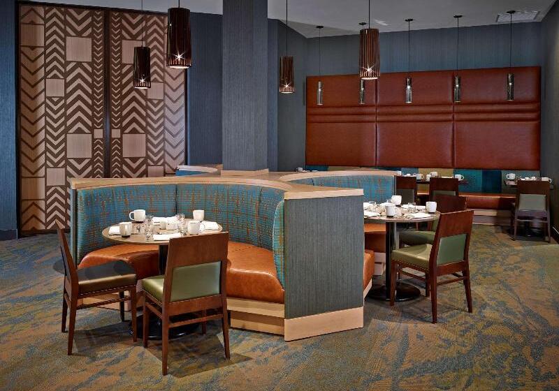 Doubletree By Hilton Hotel & Conference Centre Regina