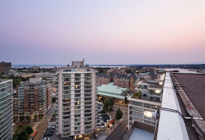 Doubletree By Hilton Hotel & Suites Victoria