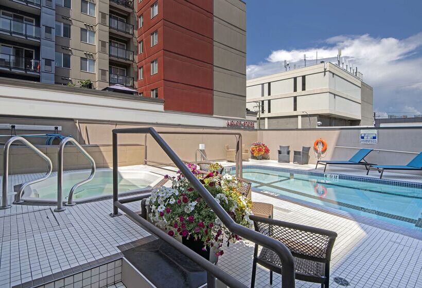 Doubletree By Hilton Hotel Kamloops