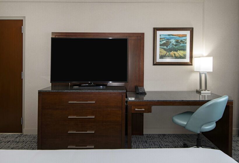 Doubletree By Hilton Hotel Kamloops