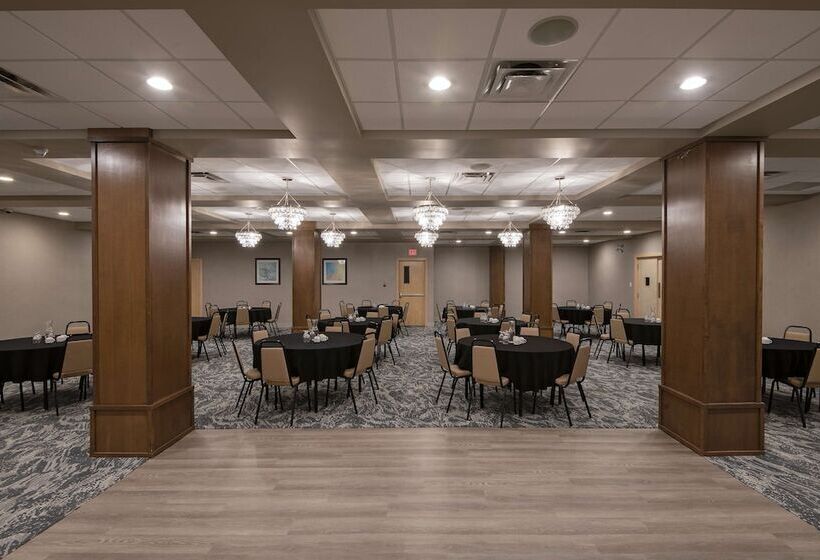 Doubletree By Hilton Hotel Kamloops