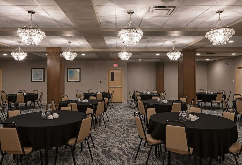 Doubletree By Hilton Hotel Kamloops