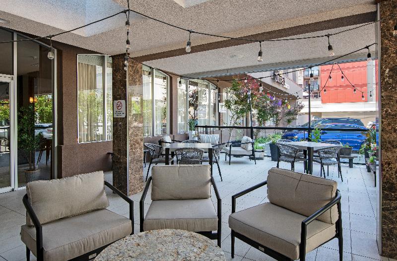 Doubletree By Hilton Hotel Kamloops