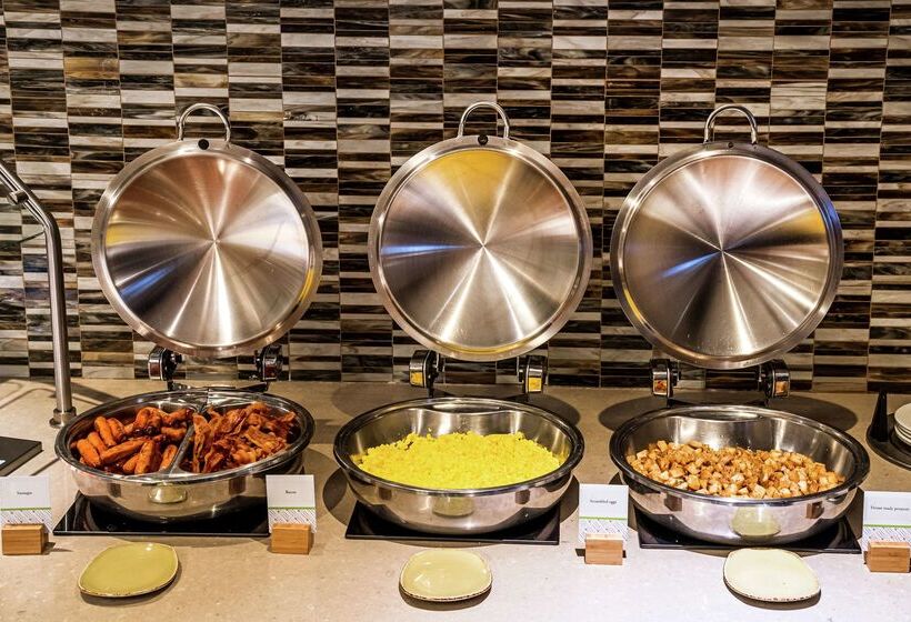 فندق Doubletree By Hilton Kitchener