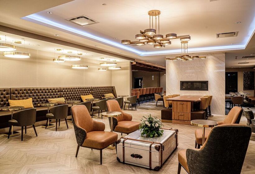 فندق Doubletree By Hilton Kitchener