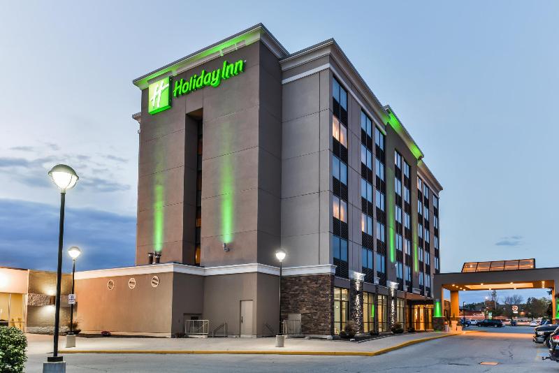 هتل Doubletree By Hilton Kitchener