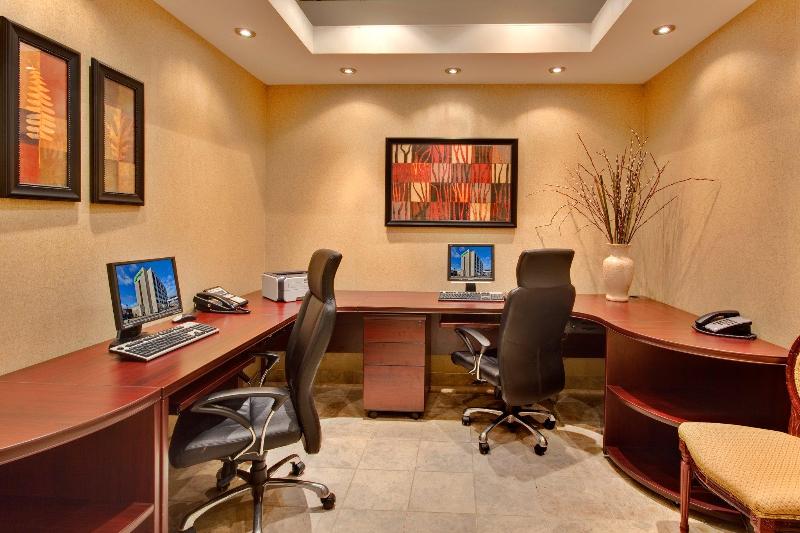 فندق Doubletree By Hilton Kitchener