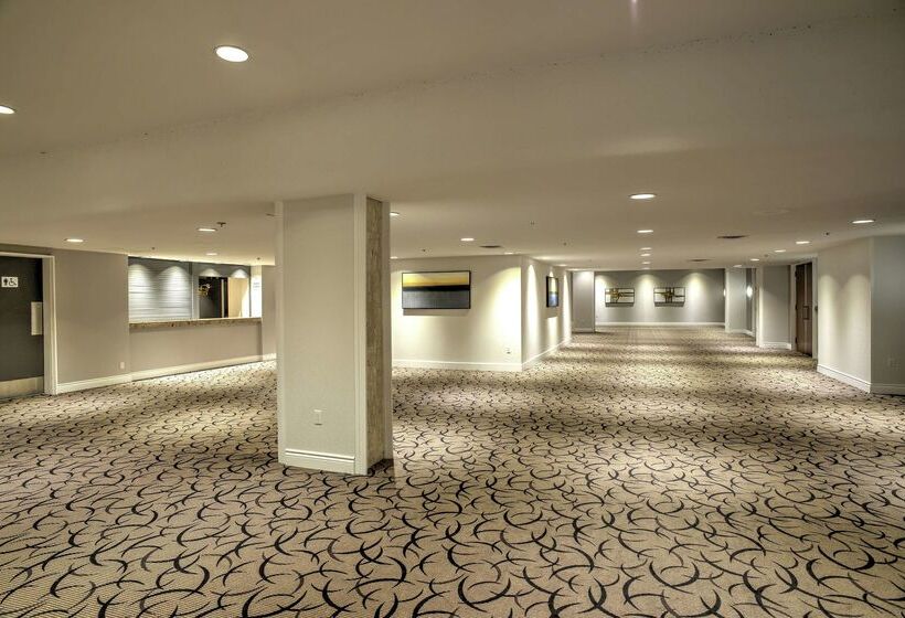 Doubletree By Hilton Hotel London Ontario