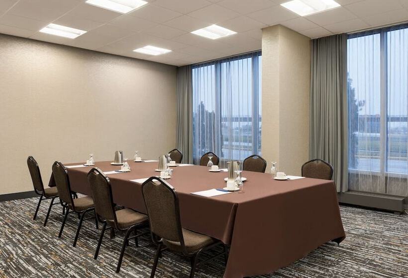 호텔 Doubletree By Hilton Pointe Claire Montreal Airport West