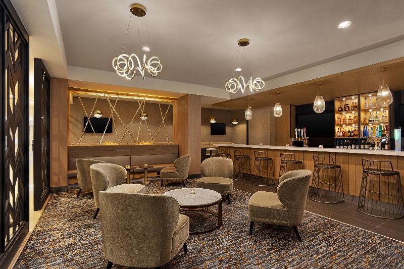 호텔 Doubletree By Hilton Pointe Claire Montreal Airport West
