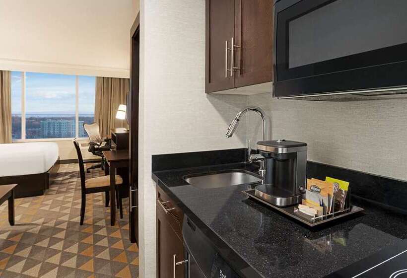 هتل Doubletree By Hilton Pointe Claire Montreal Airport West