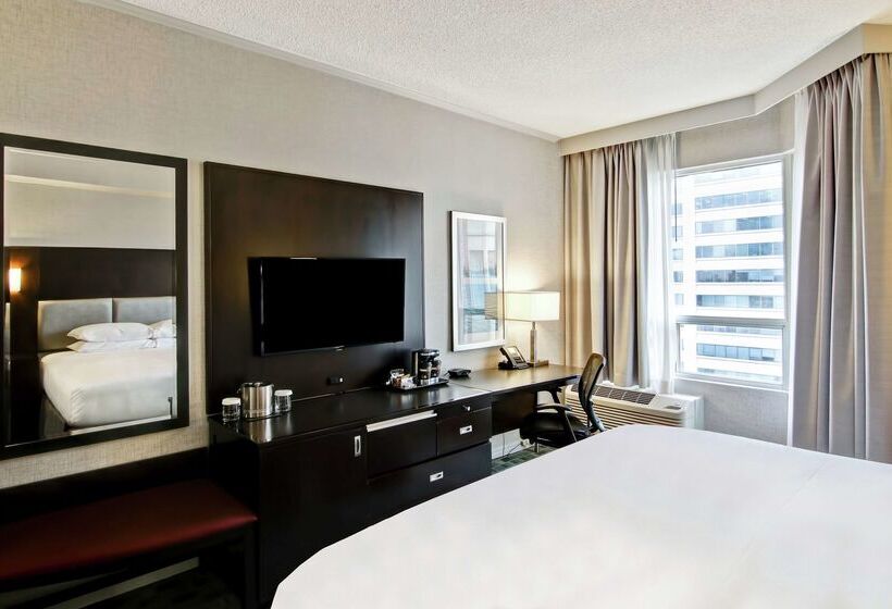 Doubletree By Hilton Hotel Toronto Downtown