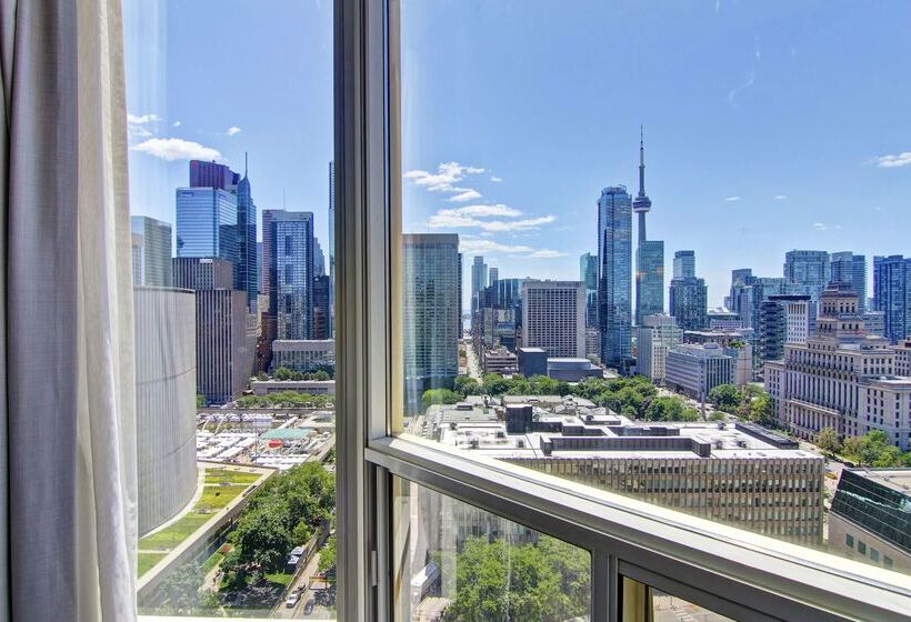 Doubletree By Hilton Hotel Toronto Downtown