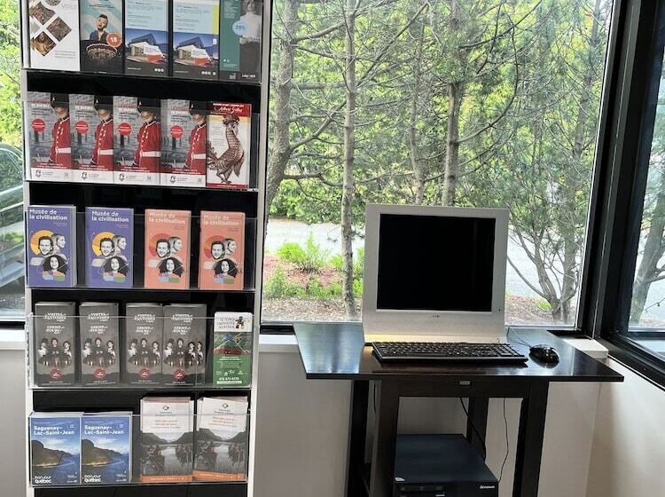 فندق Econo Lodge Airport Quebec