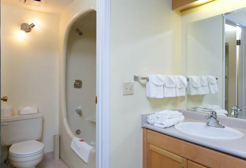 فندق Econo Lodge Kelowna