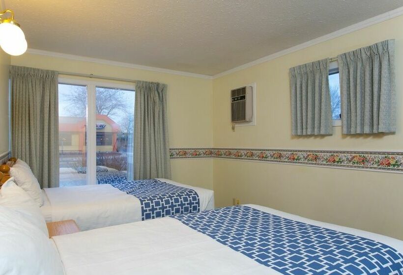 فندق Econo Lodge Kelowna