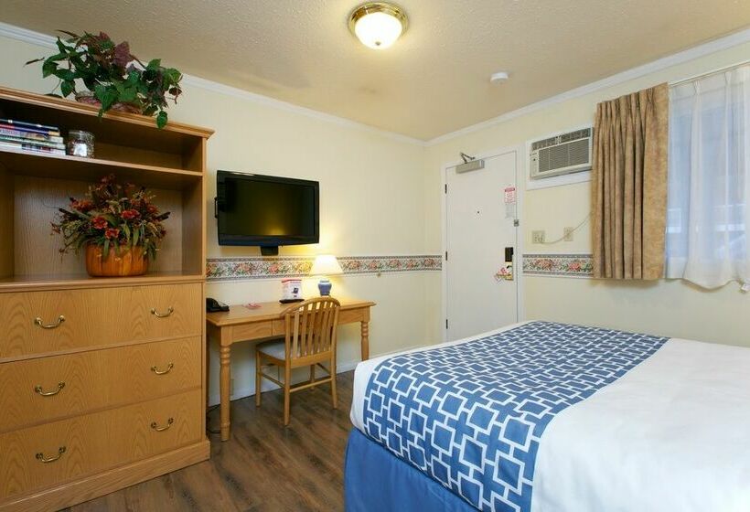 فندق Econo Lodge Kelowna