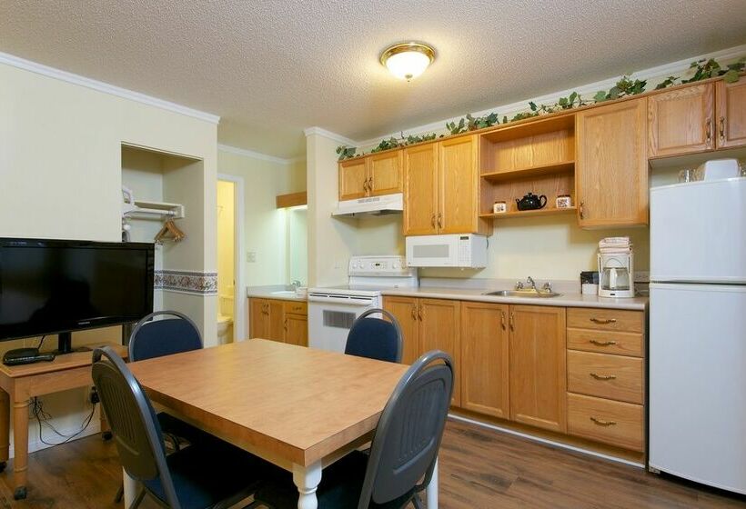 فندق Econo Lodge Kelowna