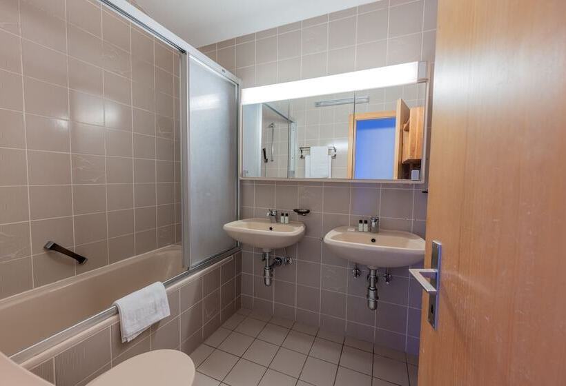 בית מלון כפרי Eden Resort Anzere