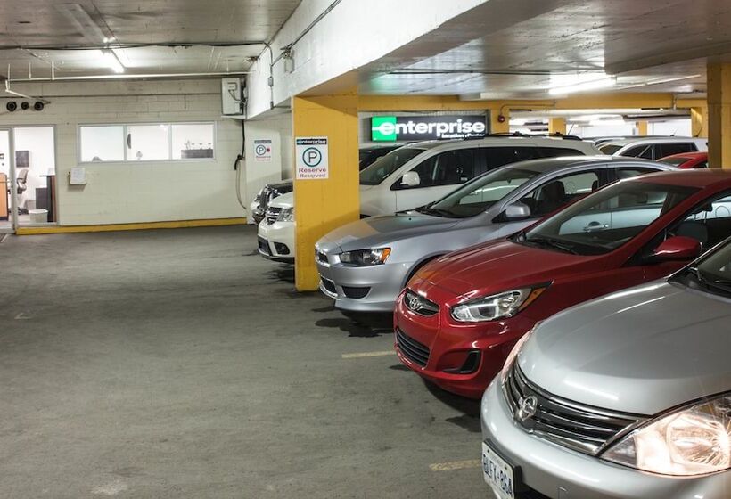 Отель Espresso Montreal Centre Ville / Downtown