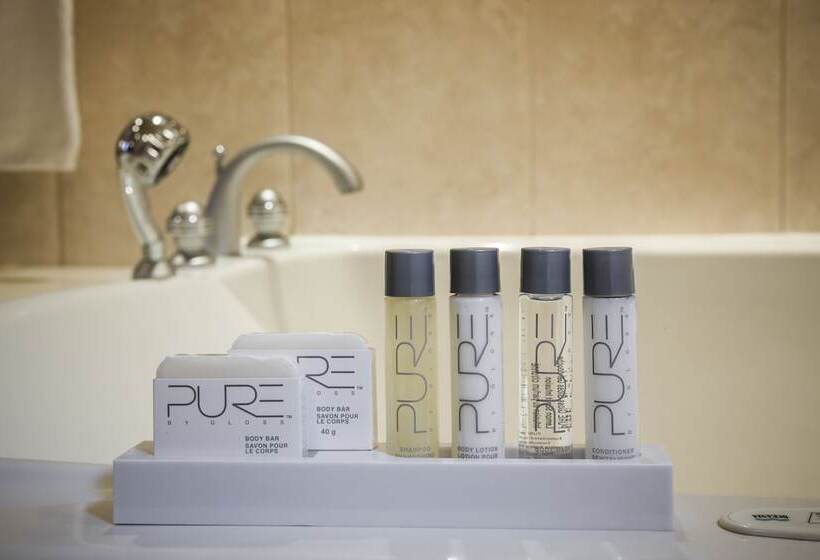 Отель Espresso Montreal Centre Ville / Downtown