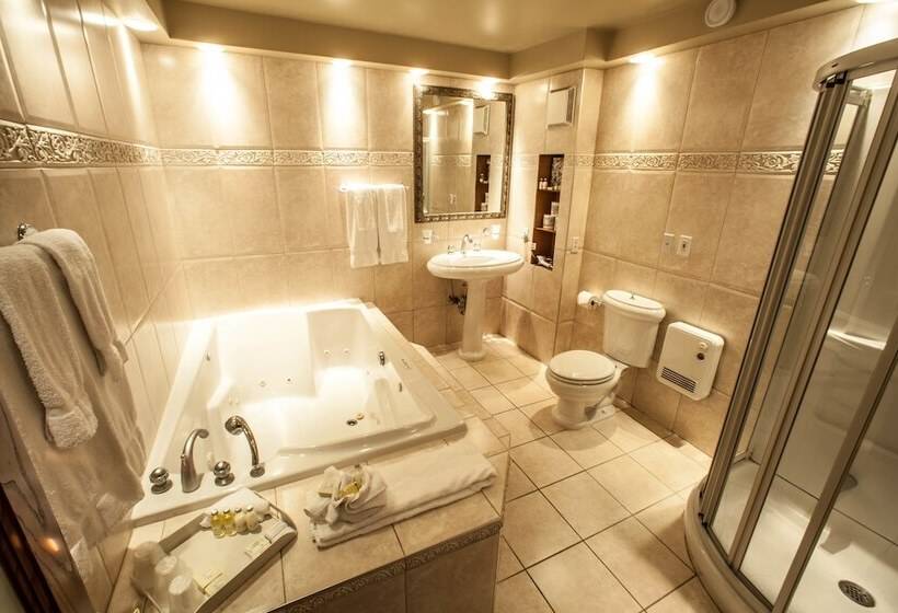 Отель Espresso Montreal Centre Ville / Downtown