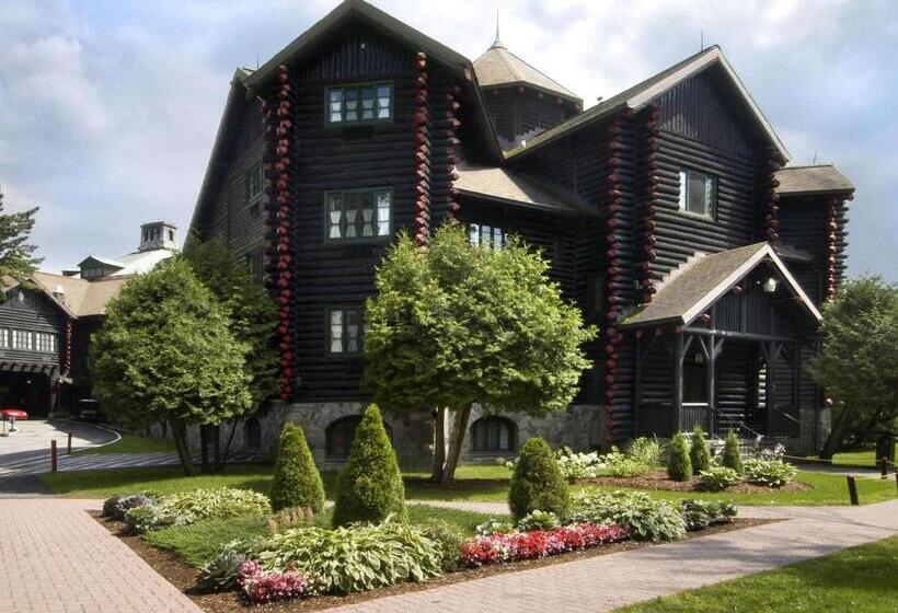 فندق Fairmont Le Chateau Montebello