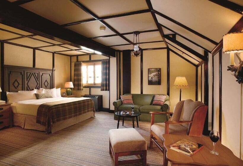 فندق Fairmont Le Chateau Montebello