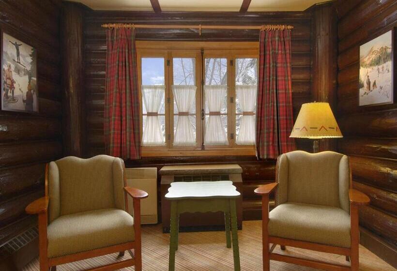 فندق Fairmont Le Chateau Montebello