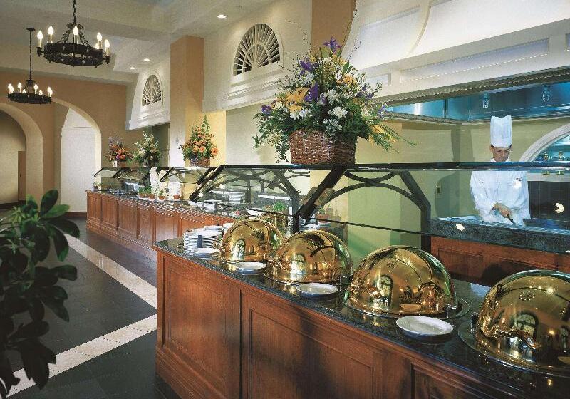 هتل Fairmont Le Manoir Richelieu