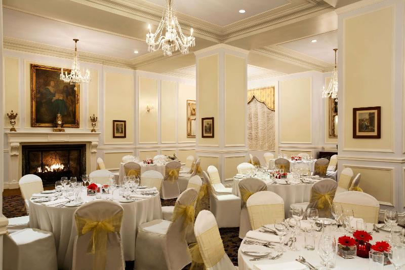 Отель Fairmont Le Manoir Richelieu