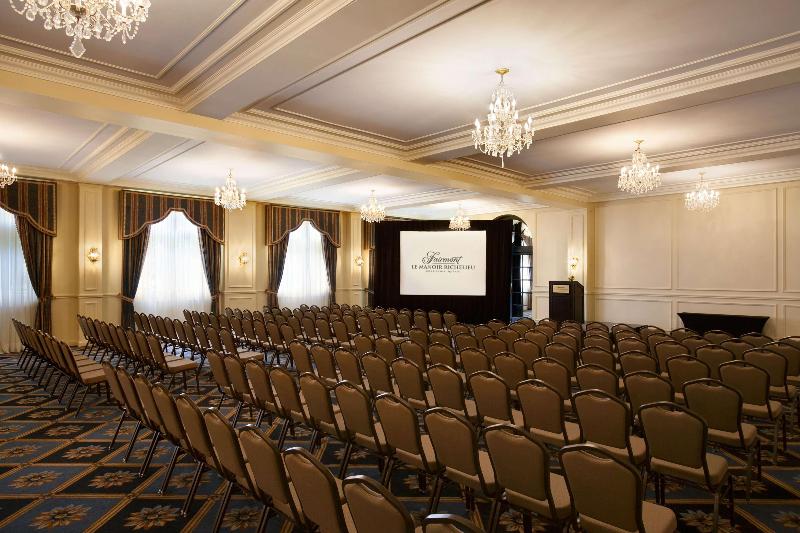 Отель Fairmont Le Manoir Richelieu