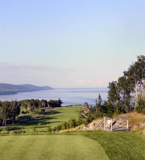 Отель Fairmont Le Manoir Richelieu