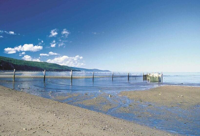 Отель Fairmont Le Manoir Richelieu