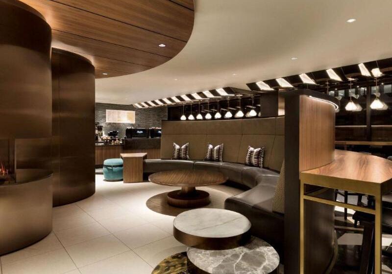 בית מלון כפרי Fairmont The Queen Elizabeth